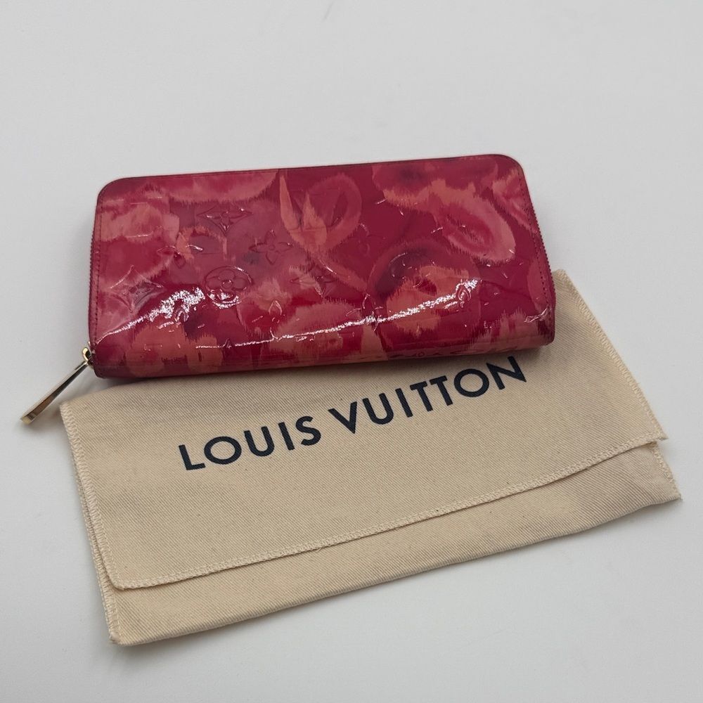 Louis Vuitton Vernis Zippy Wallet Red Patent Leather Monogram